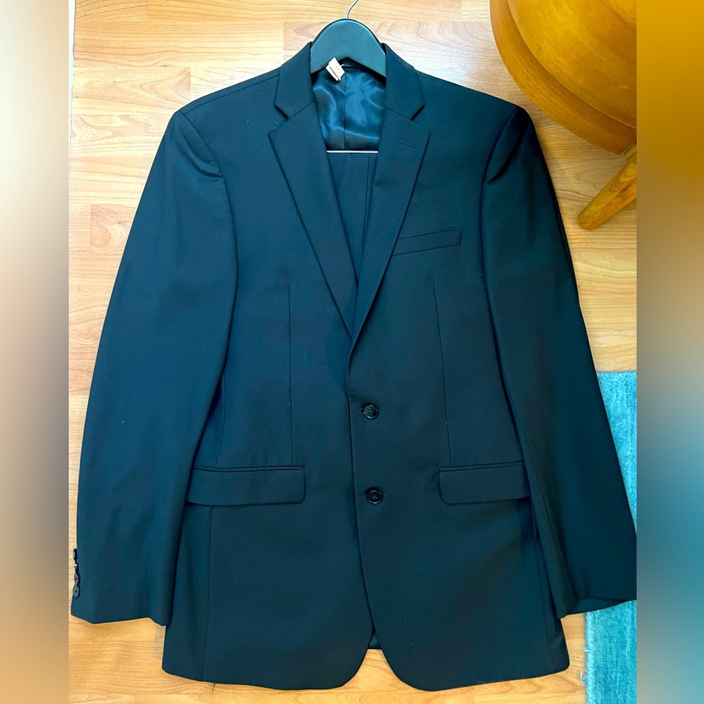 Calvin Klein men’s black suit